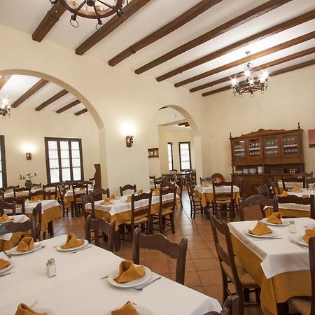 Hotel Puerta De La Sierra Puerto Serrano Εξωτερικό φωτογραφία