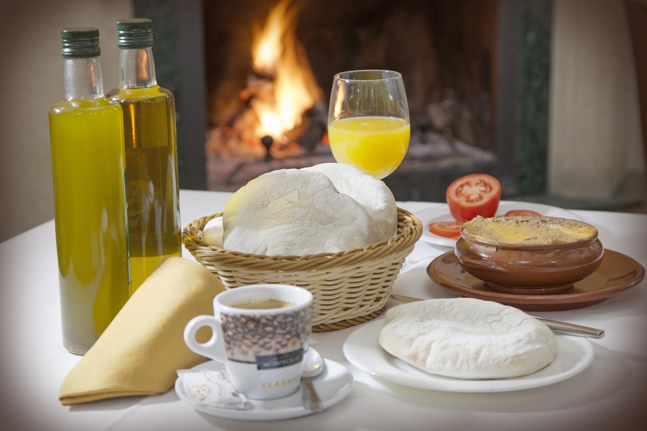 Hotel Puerta De La Sierra Puerto Serrano Εξωτερικό φωτογραφία