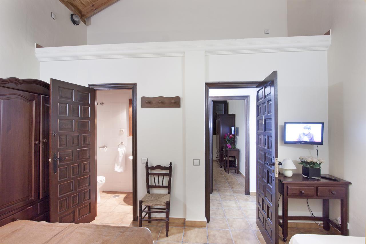 Hotel Puerta De La Sierra Puerto Serrano Εξωτερικό φωτογραφία